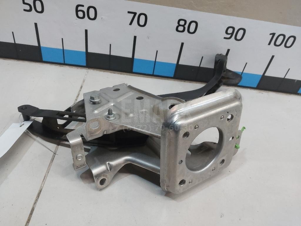 Педаль тормоза