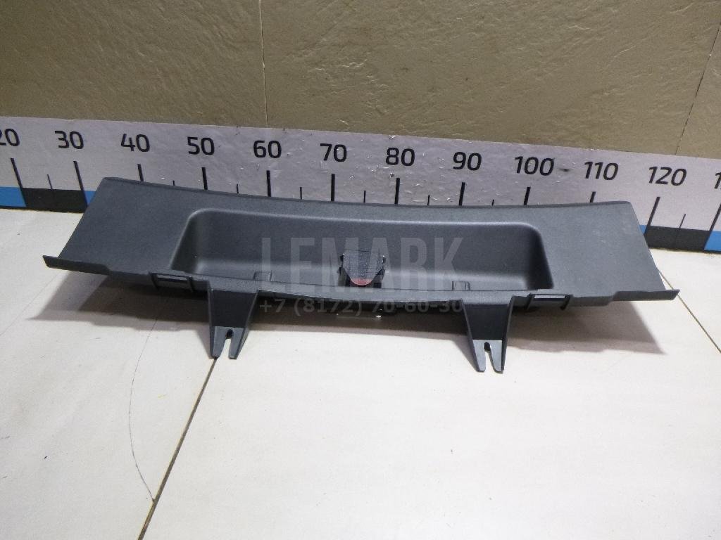 Обшивка багажника