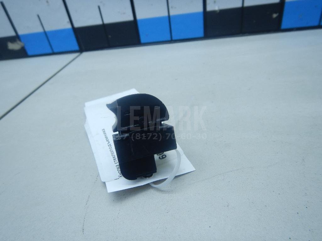 Кнопка стеклоподъемника