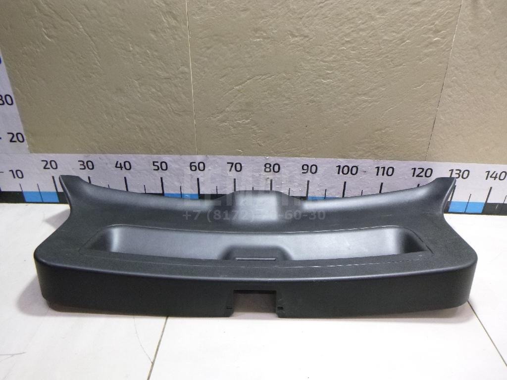 Обшивка двери багажника