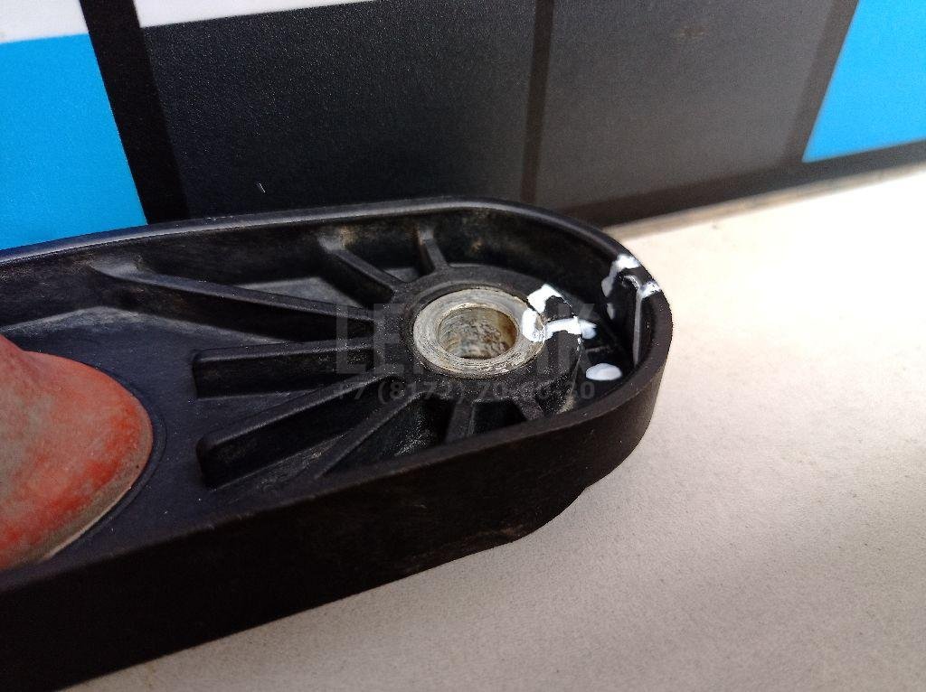 Кронштейн глушителя