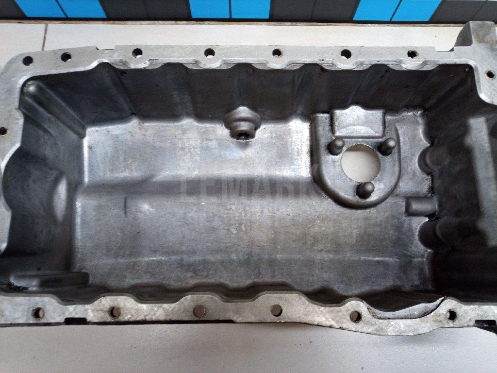 Поддон масляный двигателя