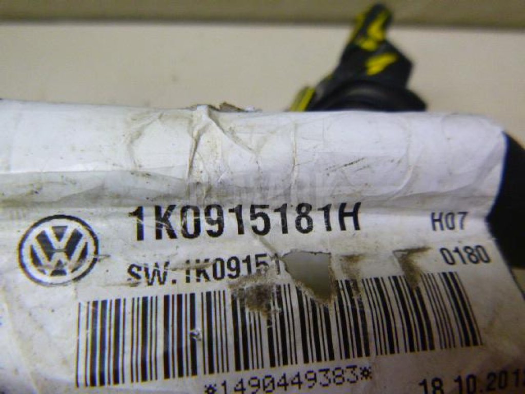 Клемма аккумулятора минус