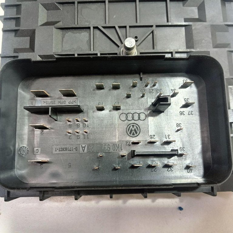 Блок предохранителей