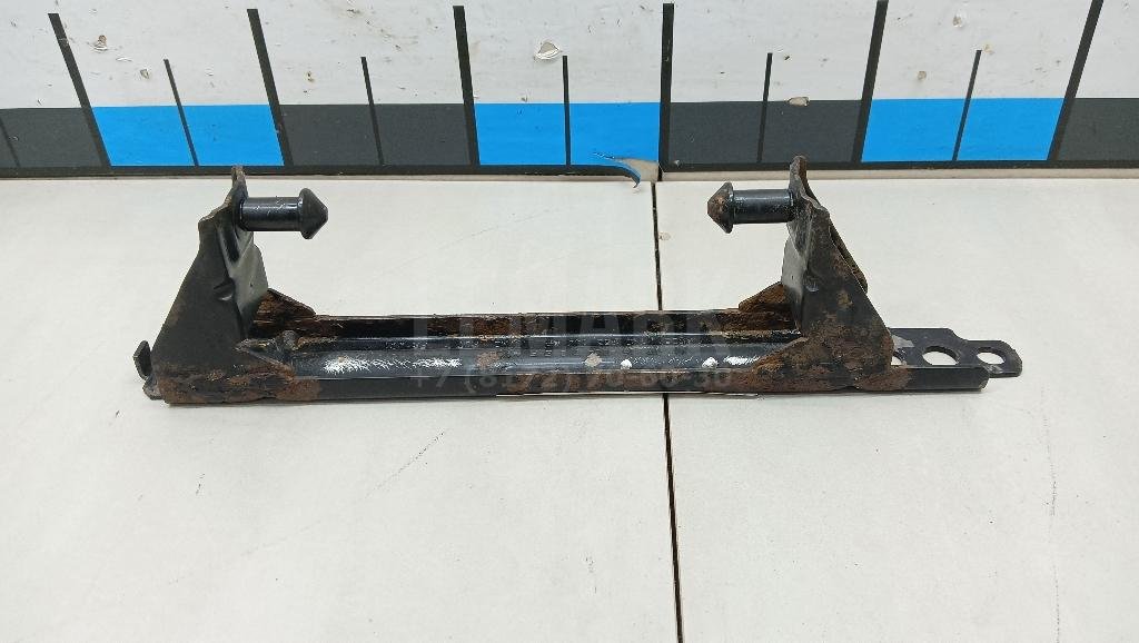 Кронштейн глушителя