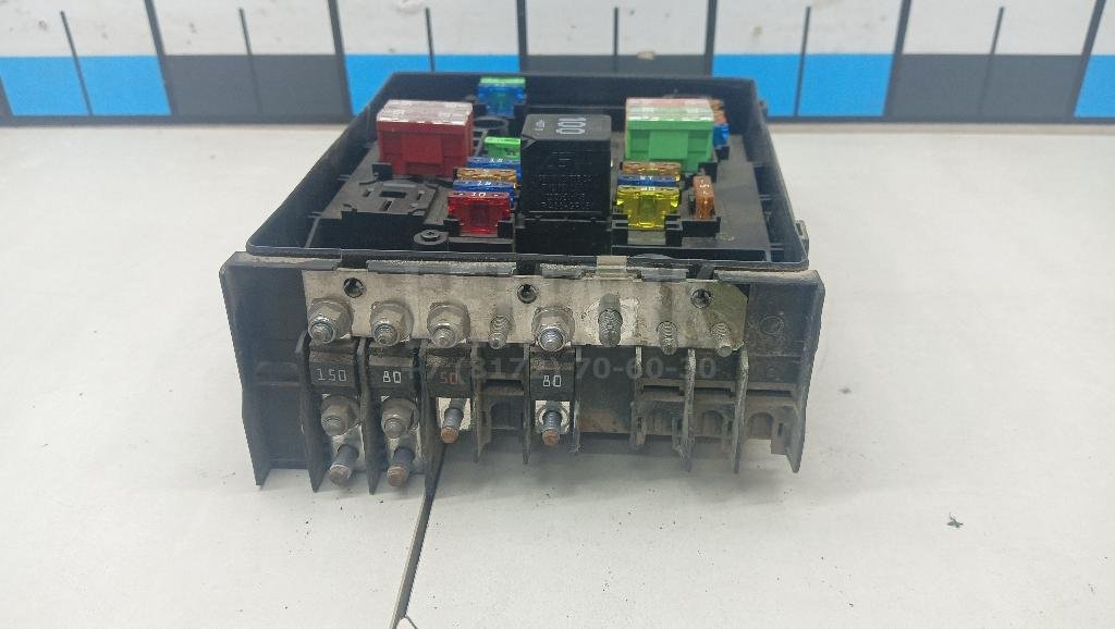 Блок предохранителей