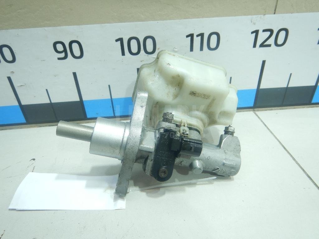 Цилиндр тормозной главный