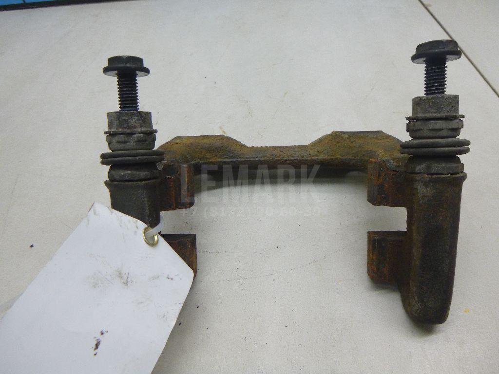 Скоба суппорта заднего