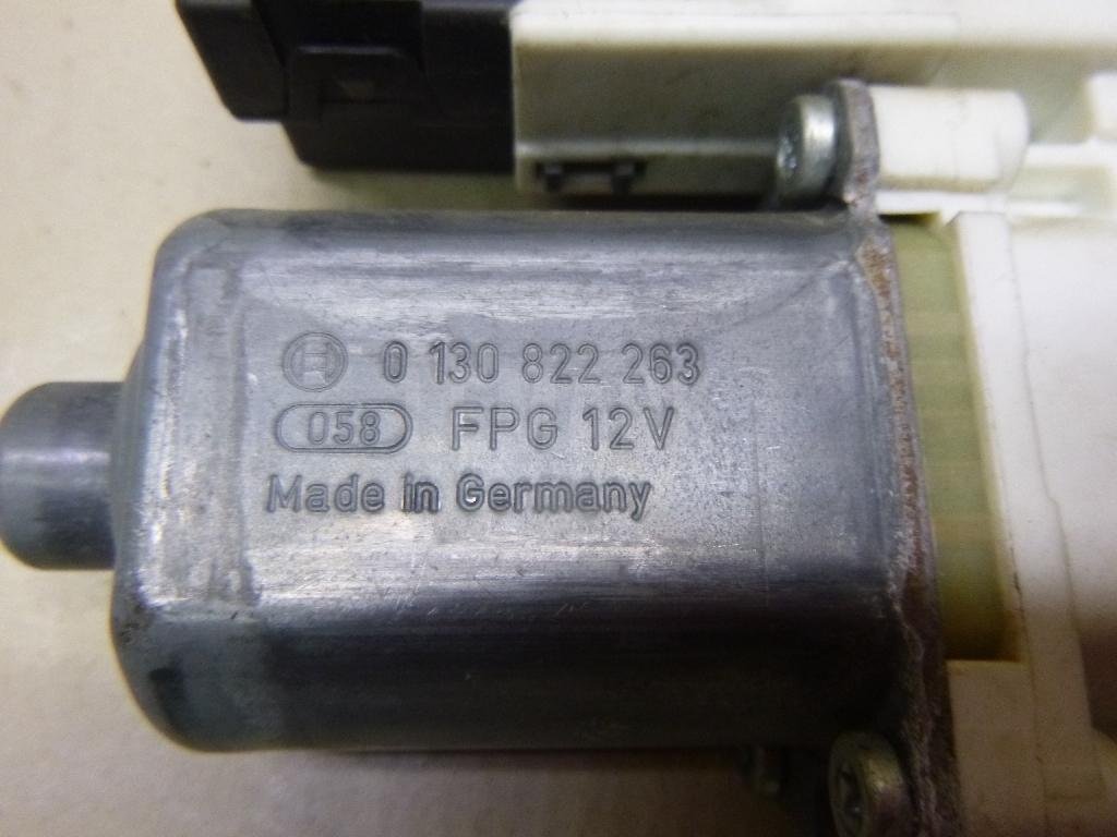 Моторчик стеклоподъемника для  Audi A3 [8PA] Sportback 2004-2013