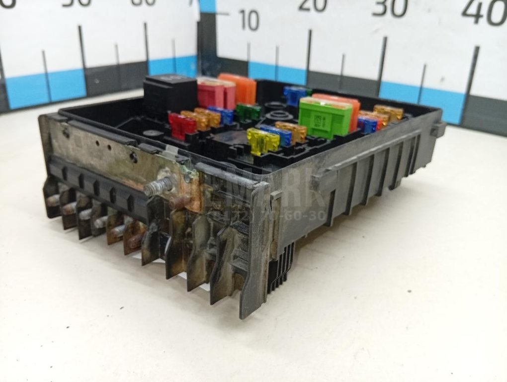 Блок предохранителей