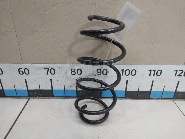 Пружина передняя