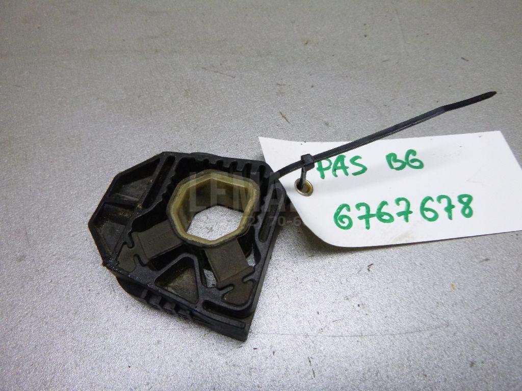 Кронштейн радиатора для  Audi A4 [B9] 2015