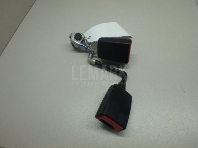 Ответная часть ремня безопасности