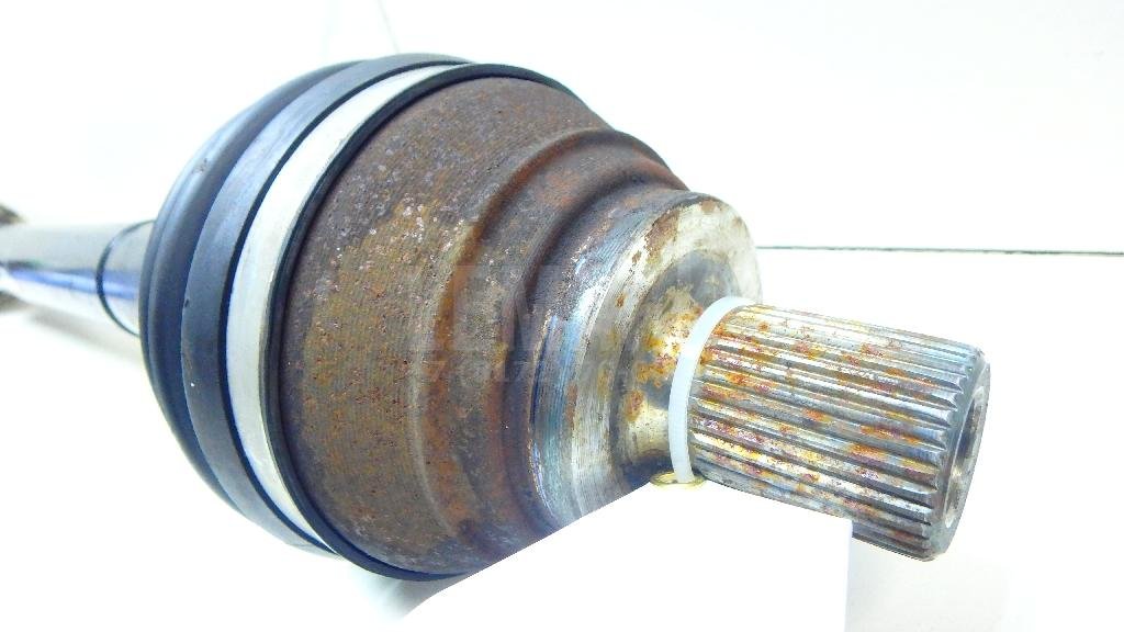 Полуось передняя правая