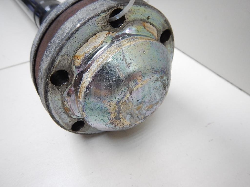 Полуось передняя правая