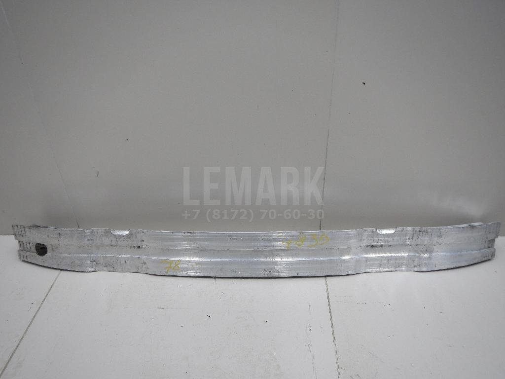 Усилитель переднего бампера