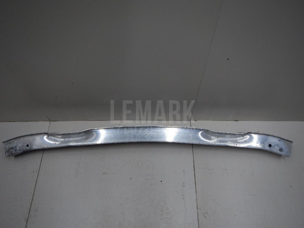 Усилитель переднего бампера