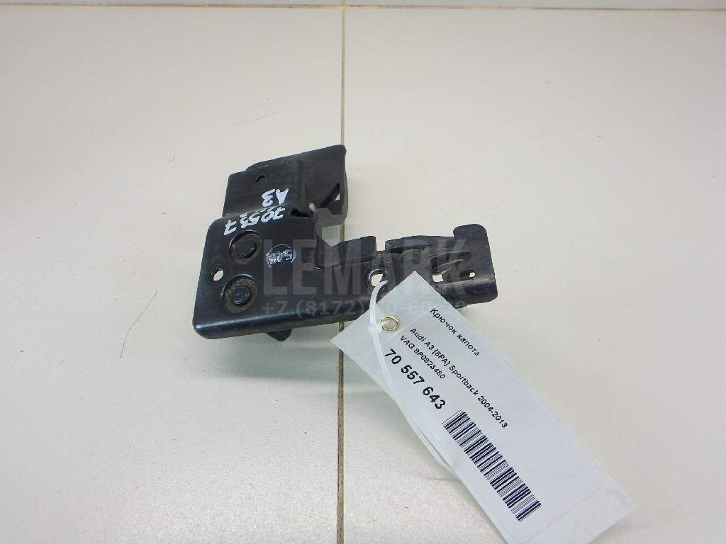 Крючок капота