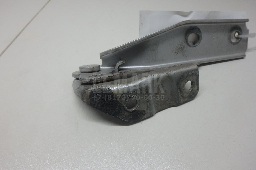 Петля капота левая