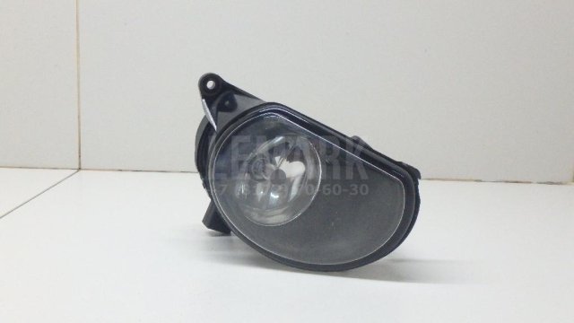 Фара противотуманная правая