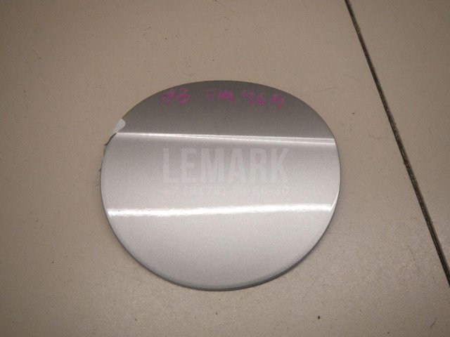 Лючок бензобака