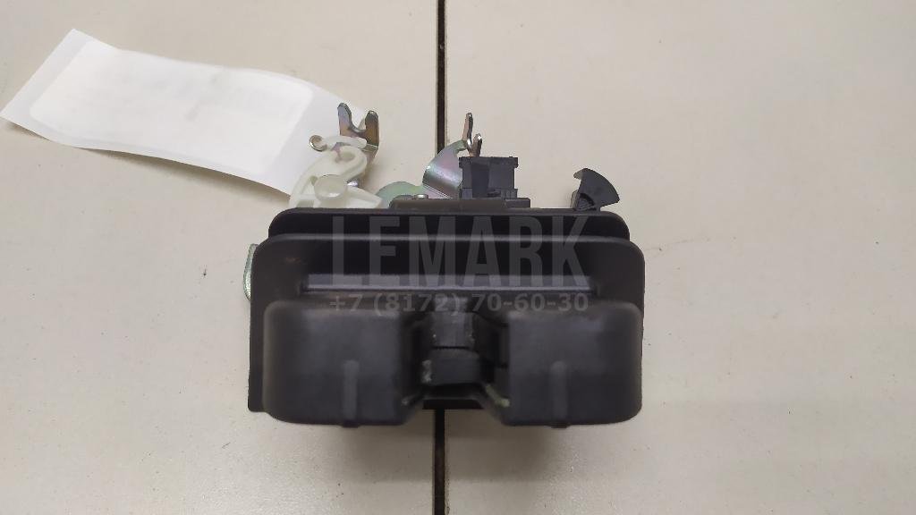 Замок багажника