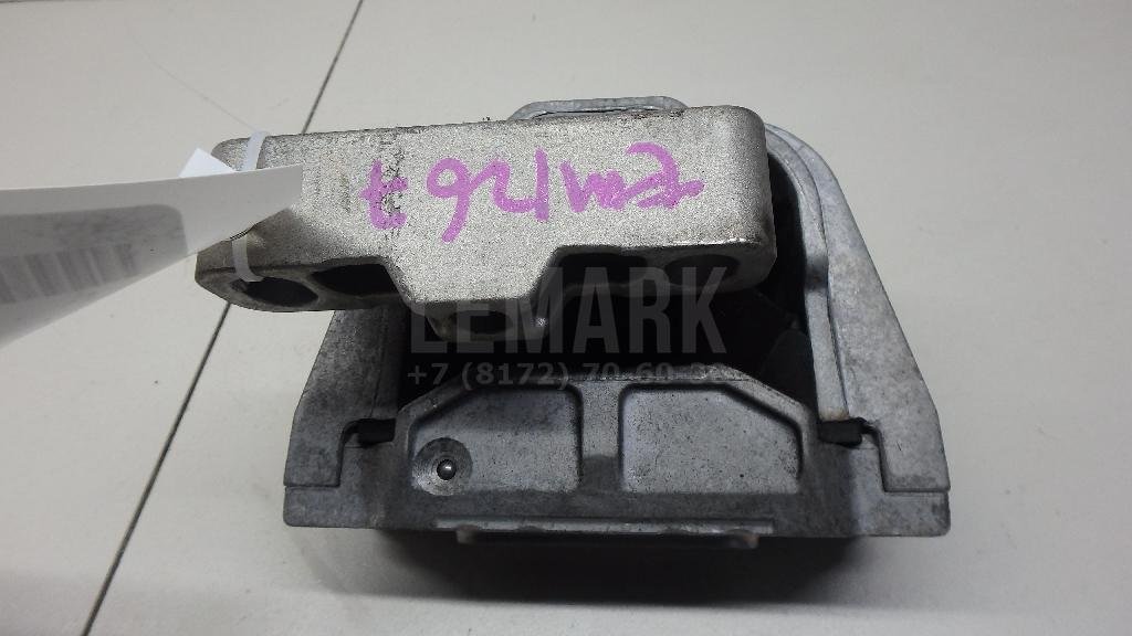 Опора двигателя правая