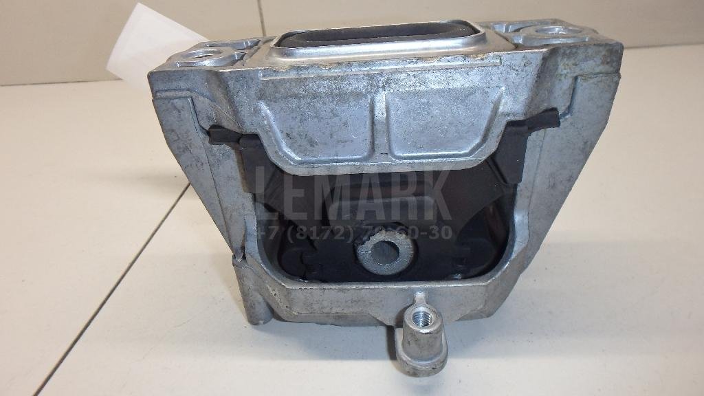 Опора двигателя правая