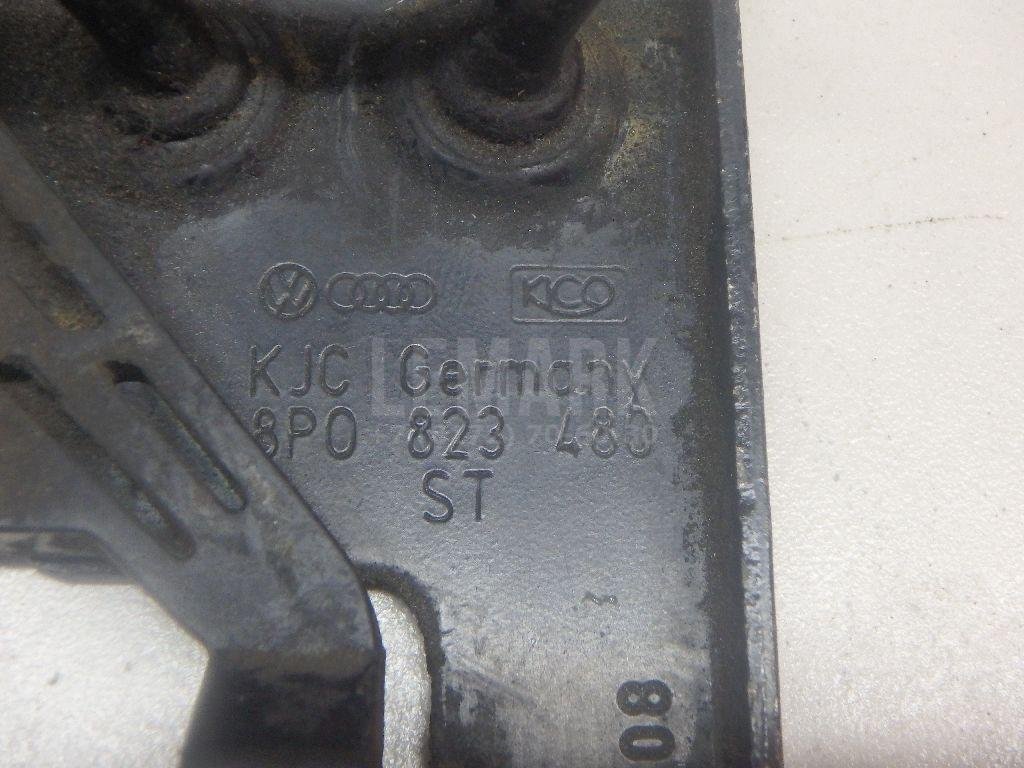 Крючок капота