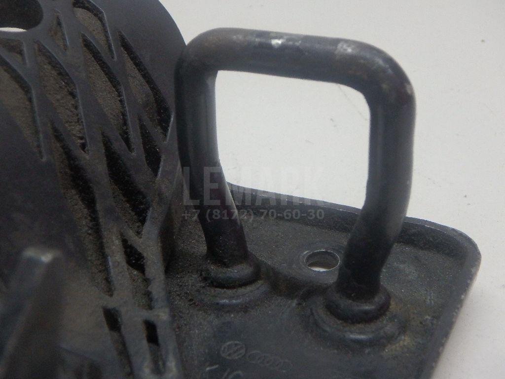 Крючок капота