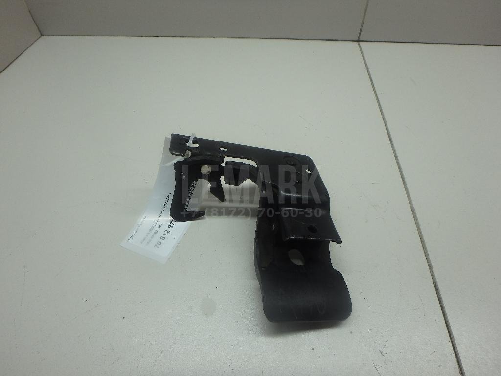 Крючок капота