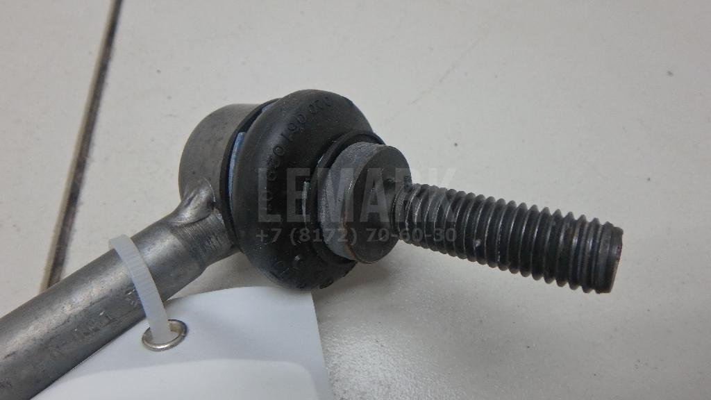 Стойка заднего стабилизатора