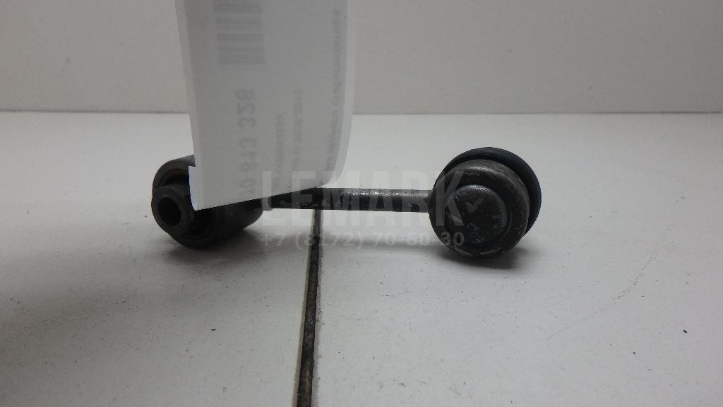 Стойка заднего стабилизатора