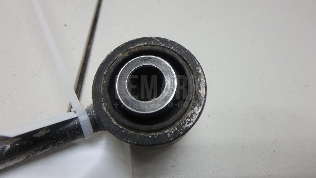 Стойка заднего стабилизатора