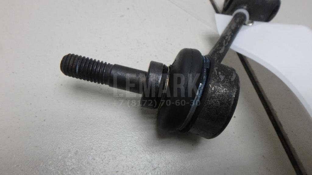 Стойка заднего стабилизатора