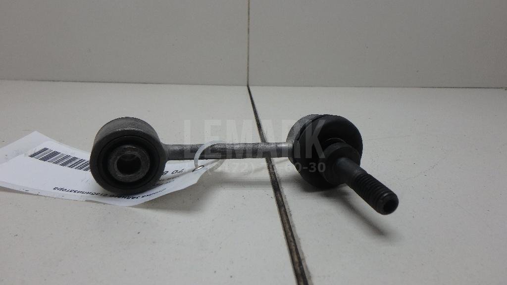 Стойка заднего стабилизатора