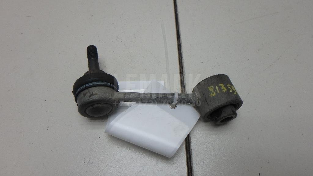 Стойка заднего стабилизатора