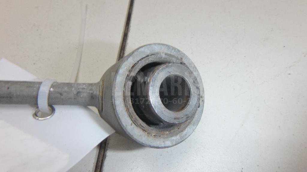 Стойка заднего стабилизатора