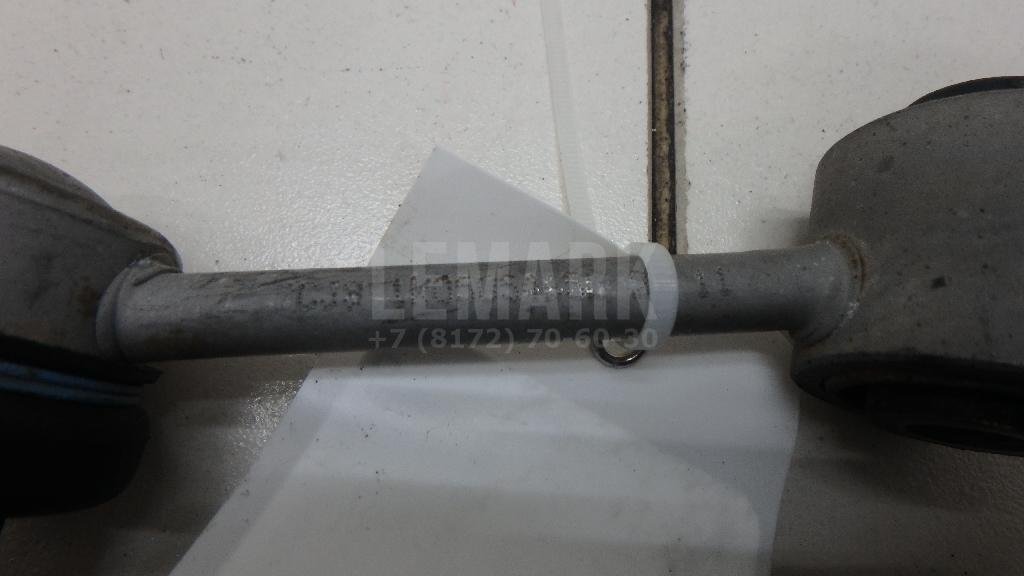 Стойка заднего стабилизатора