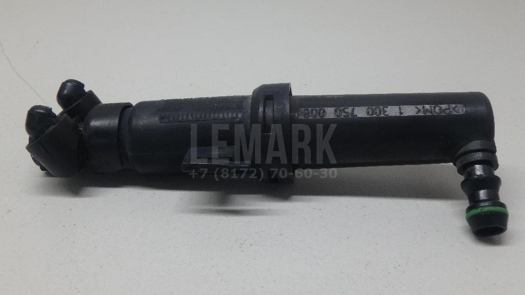 Форсунка омывателя фары