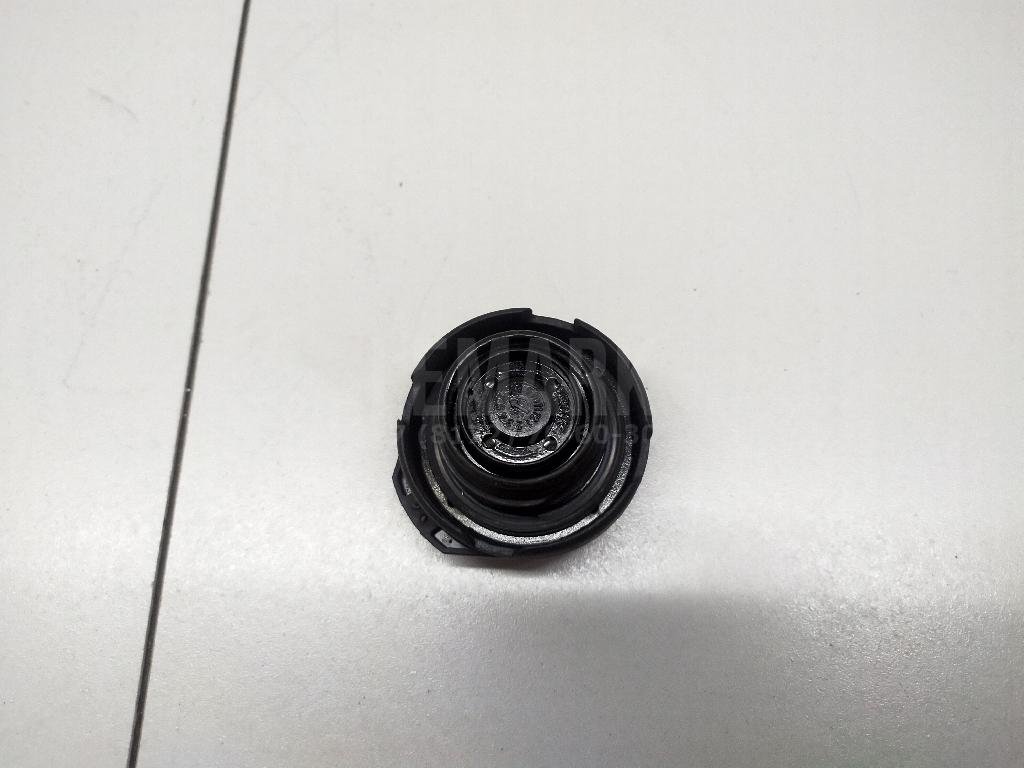 Крышка топливного бака