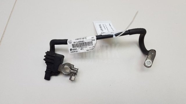 Клемма аккумулятора минус