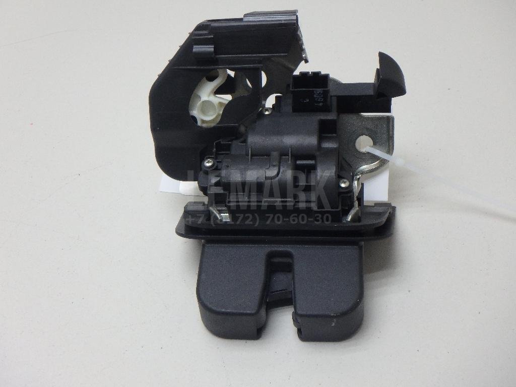 Замок багажника