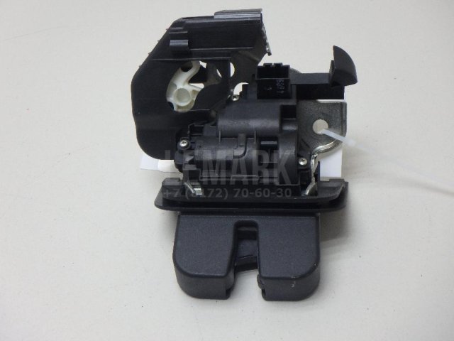 Замок багажника