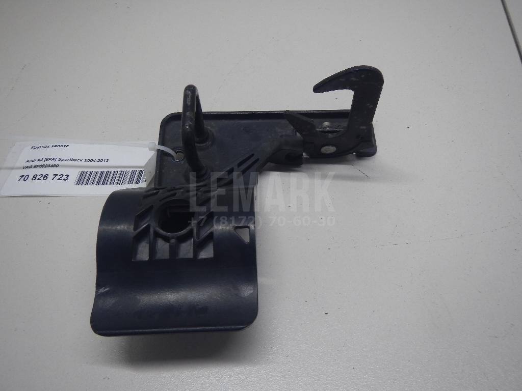 Крючок капота