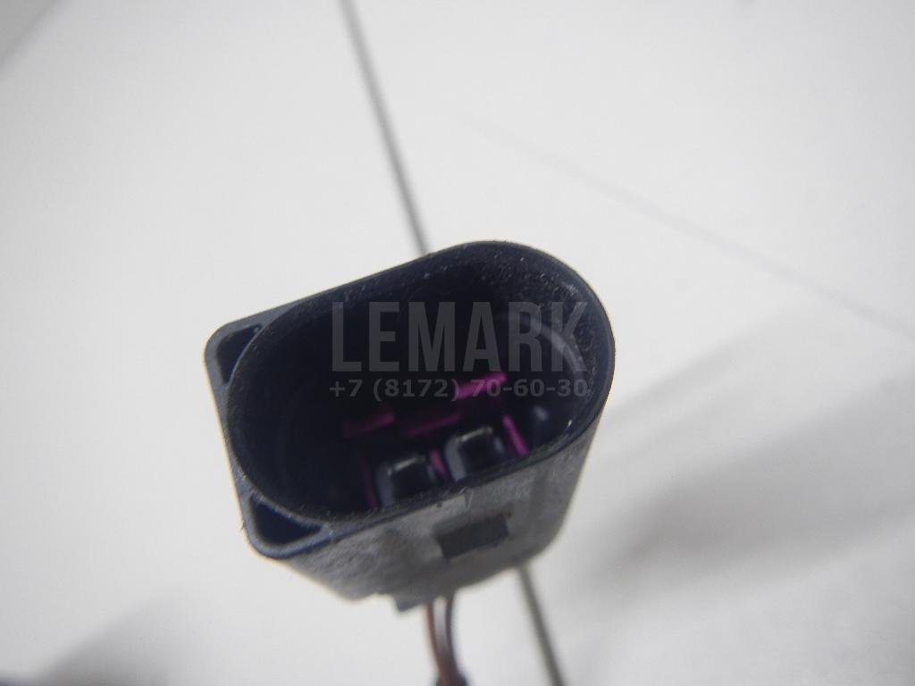 Замок капота