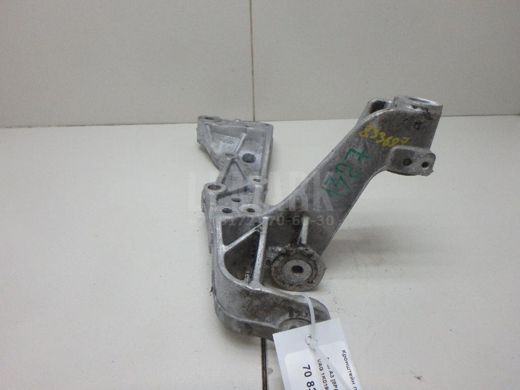 Кронштейн переднего рычага