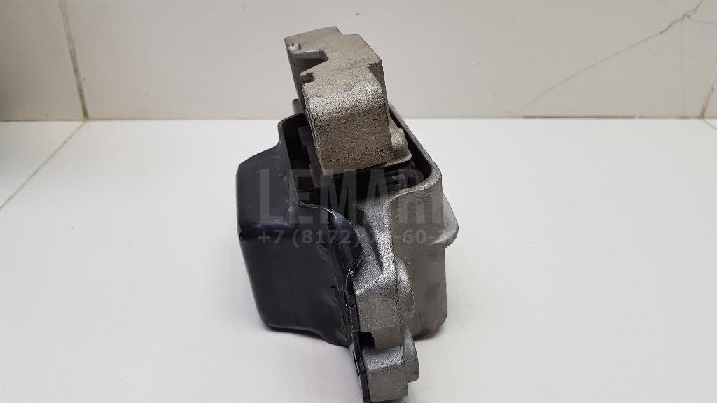 Опора КПП левая