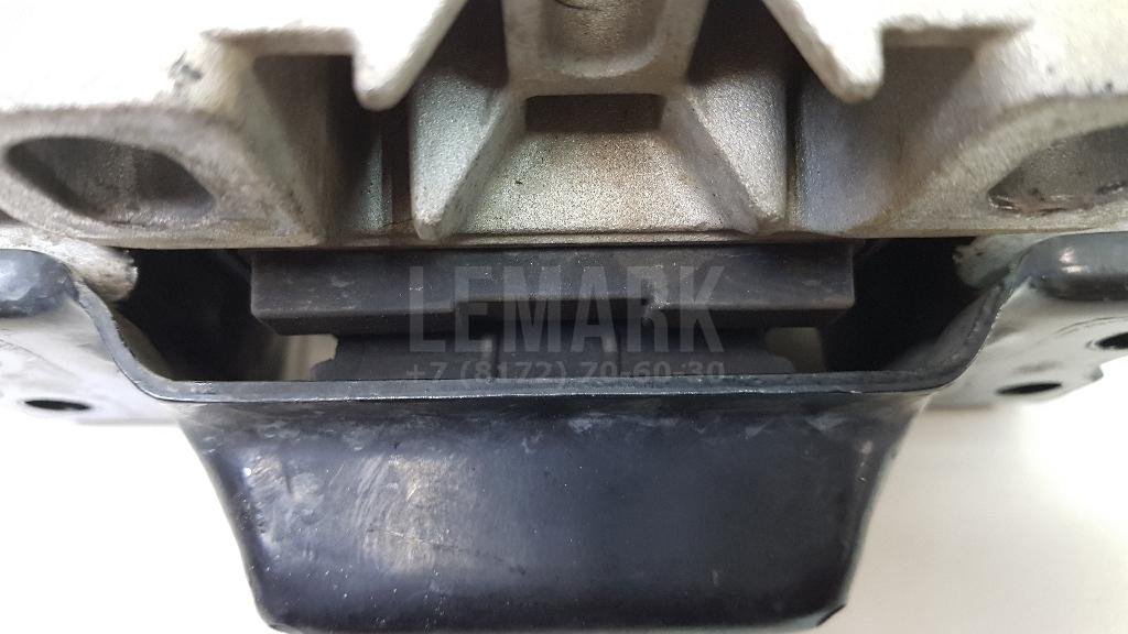 Опора КПП левая