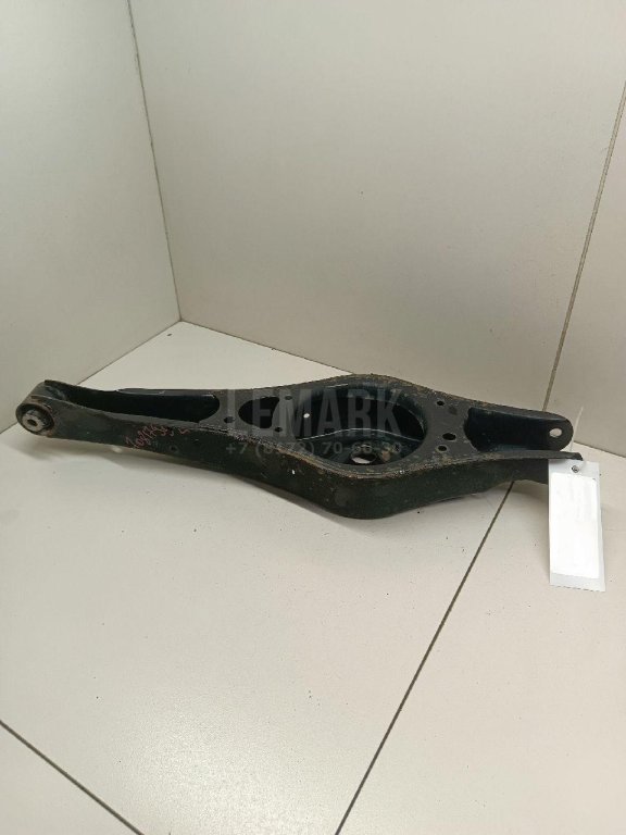 Рычаг задний нижний
